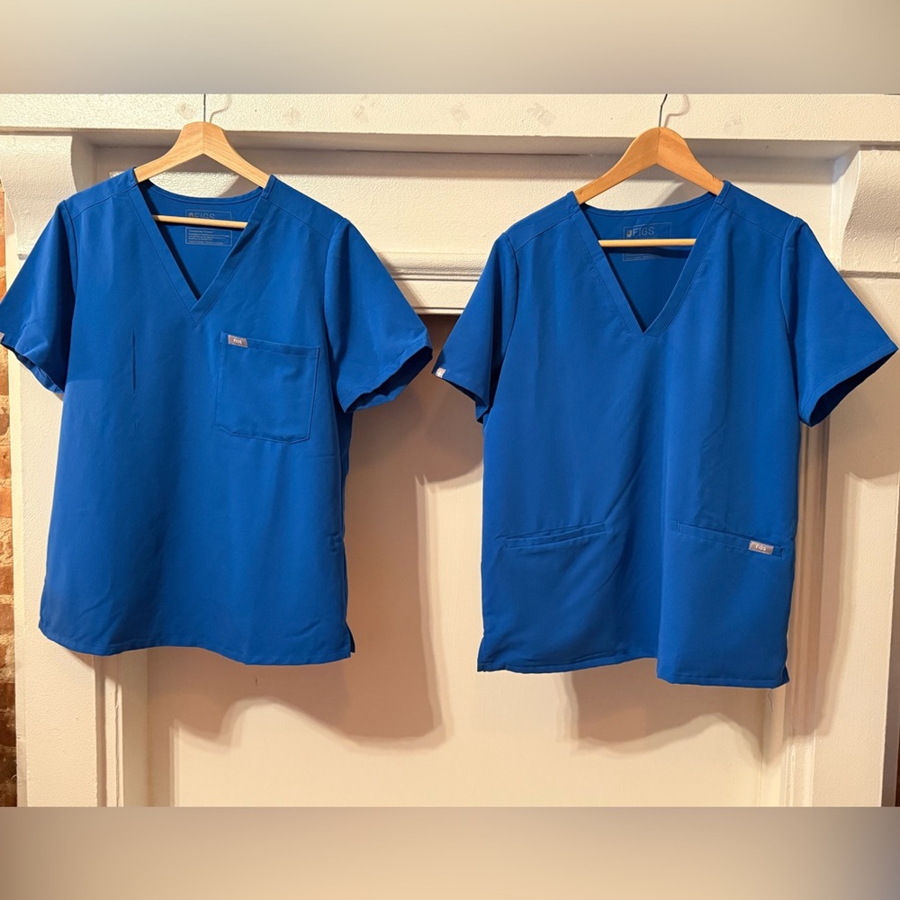 Figs Royal Blue 
Catarina One-Pocket scrub top
Casma Three Pocket scrub top